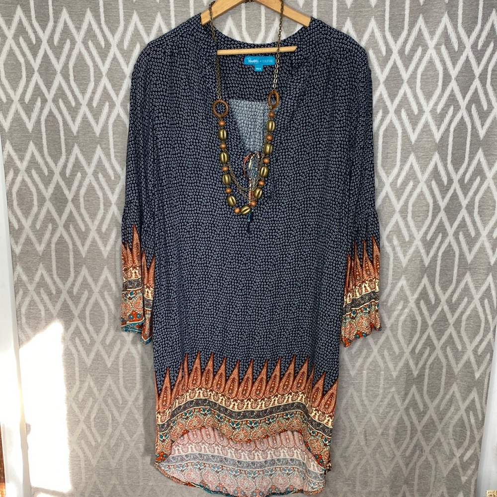 Daughters of Culture Tunic Top Navy Tiny Print w/ Abstract Pattern Size: XS/Sm